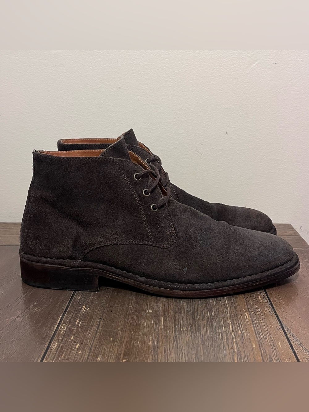 John Varvatos Y954 Brown Suede Chukka Boots Mens 10